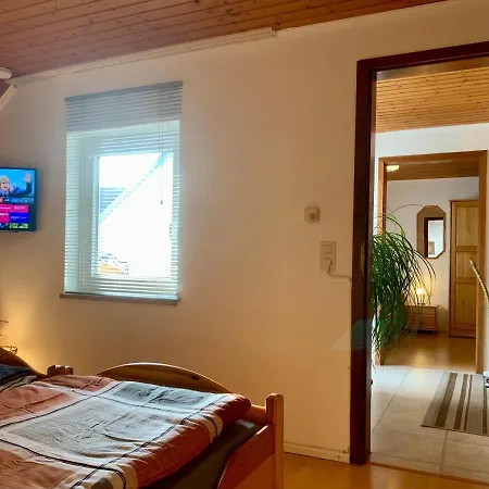 Ferienwohnung Cäcilia Im Idyllischen Haus Kommeles - An Der Mosel Apartment Leiwen