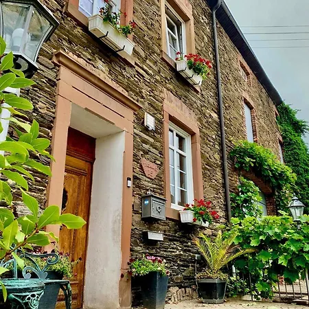 Ferienwohnung Caecilia Im Idyllischen Haus Kommeles - An Der Mosel