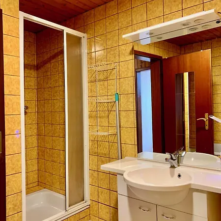 Apartment Ferienwohnung Cäcilia Im Idyllischen Haus Kommeles - An Der Mosel